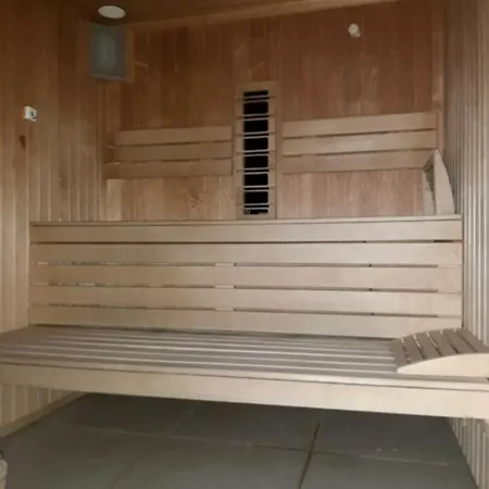 Seaview & Piscina Interioara Sauna Wet Gym Lägenhet *