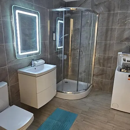 Seaview & Piscina Interioara Sauna Wet Gym Apartment *